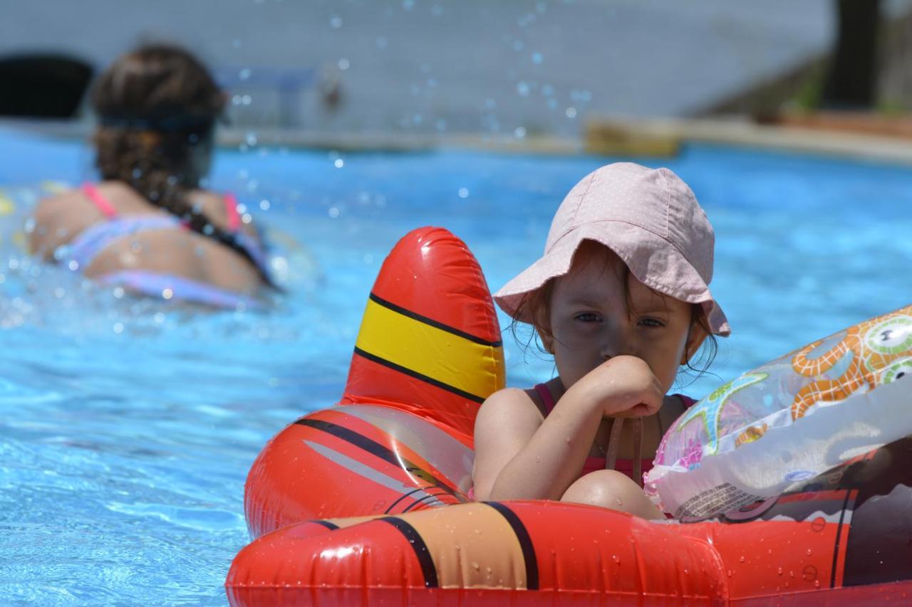 Paradis Hotel Mila Douăzeci şi Trei Exterior foto